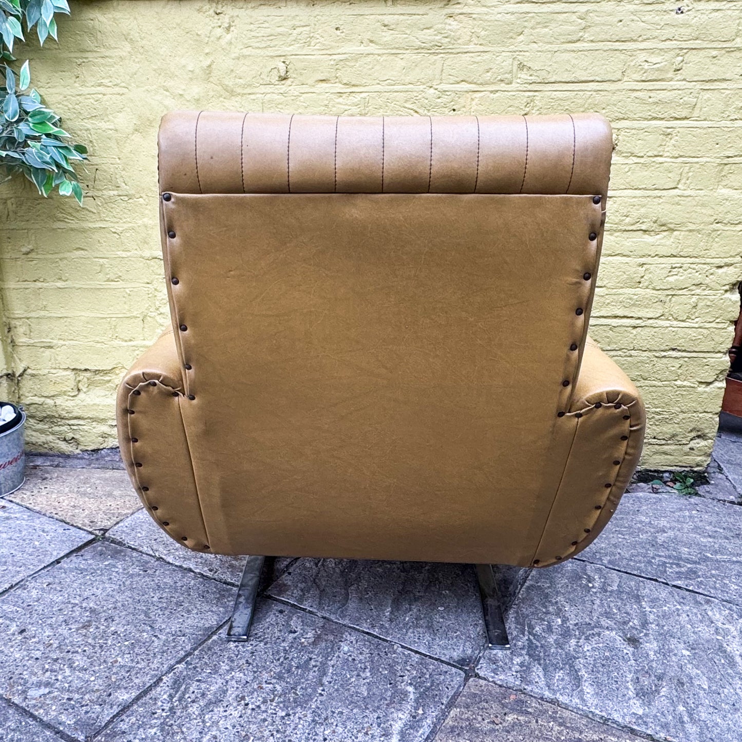Leather armchair 1970s