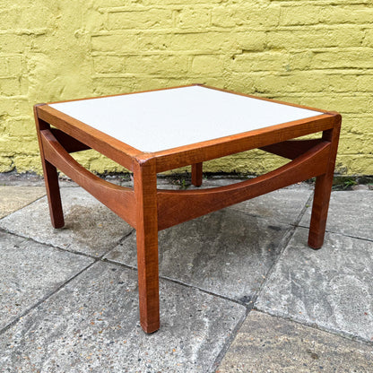 Baumann coffee / side table