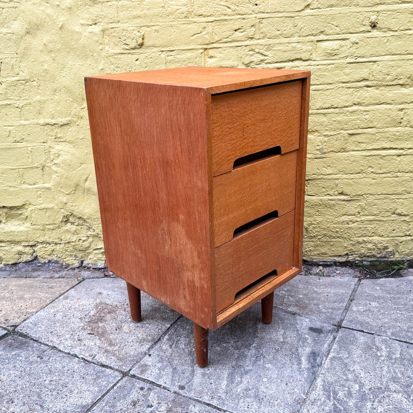 Mid Century sett of drawers