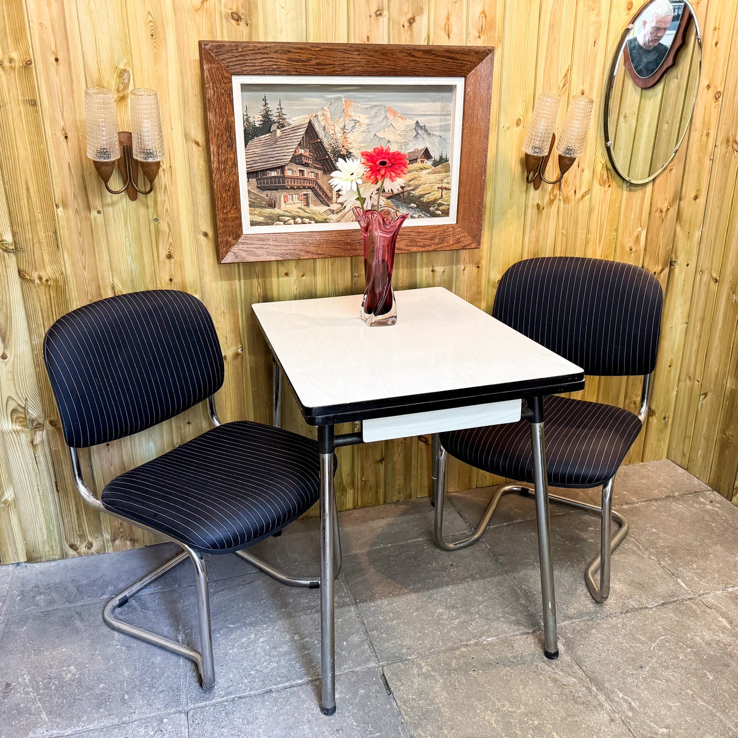 Formica dining table that extends