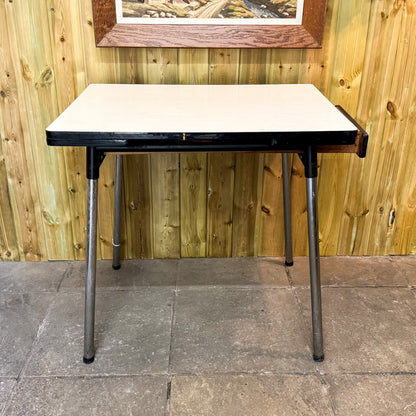 Formica dining table that extends
