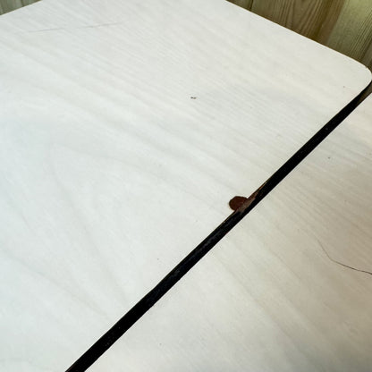 Formica dining table that extends