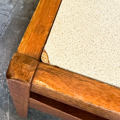 Baumann coffee / side table