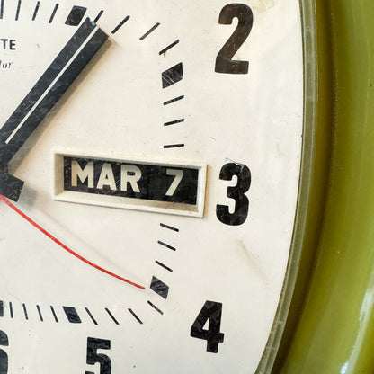 Wall analog wall clock